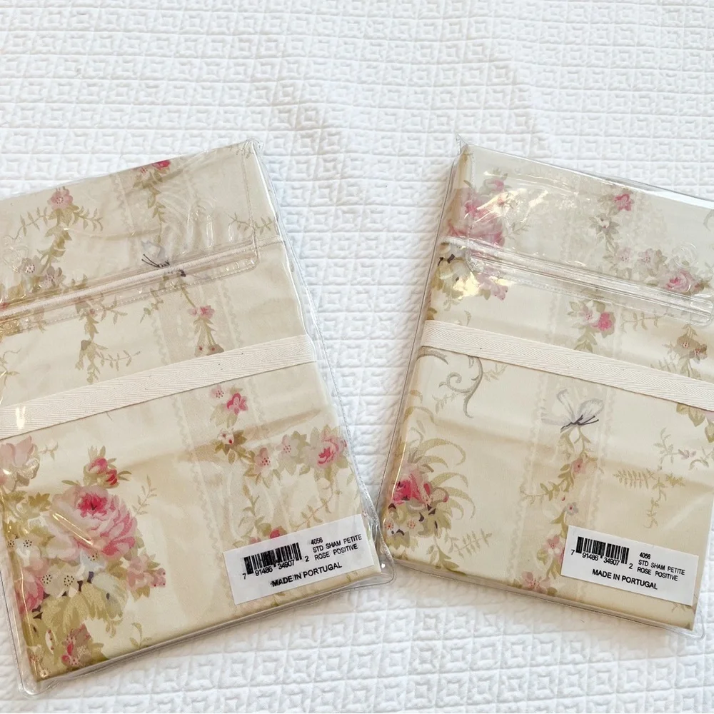 NWT Malabar Grove Floral Petite Rose Full Queen Duvet and Pillow Shams